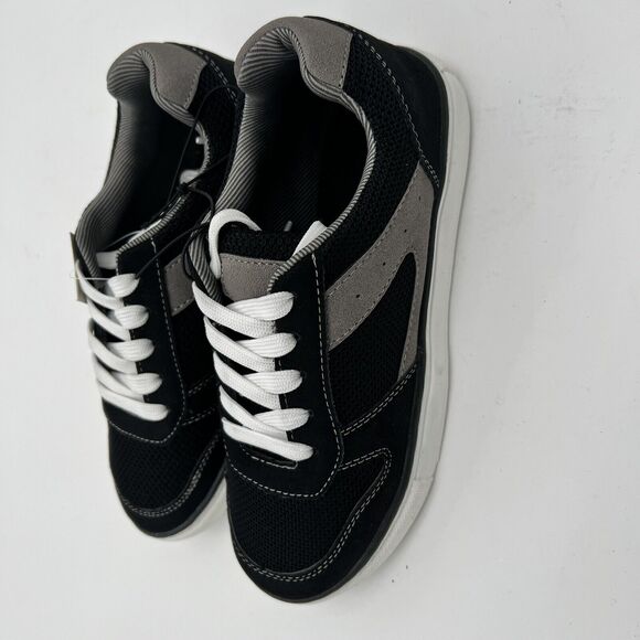 Falls Creek Logan‎ Black/Grey Boys Size 4 Shoes - Picture 3 of 12